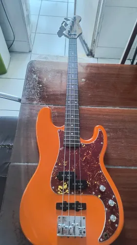 Baixo strinberg 4 cordas jass bass