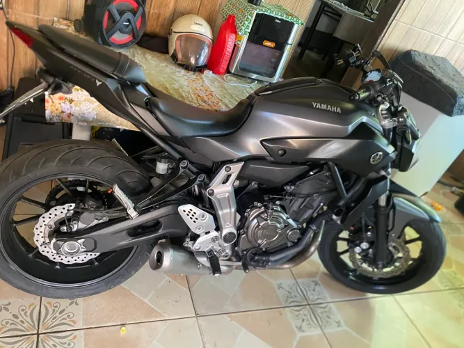 mt 07,moto bem conservada