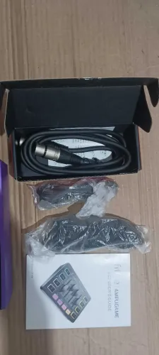 FIFINE SC3 + Cabo XLR Original FIFINE | Interface de Áudio USB RGB | Nova e sem uso
