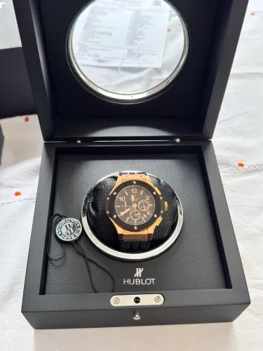 Relógio hublot clone