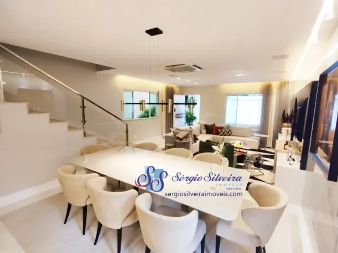 Mobiliada alto padrão! Casa na Sapiranga com 3 suítes, piscina com hidro!
