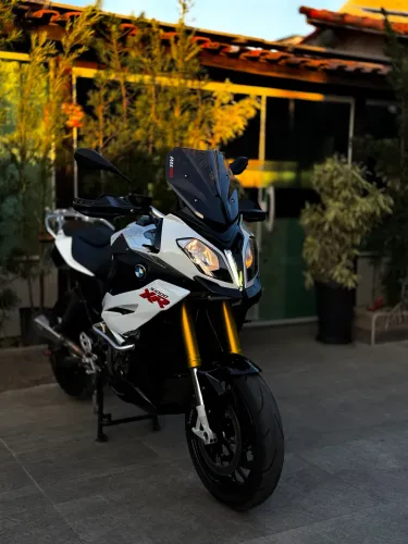 BMW S1000XR toda revisada!