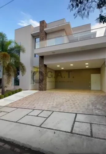 Luxuosa Casa em Condomínio à Venda em Sorocaba-SP, Bairro Villa dos Ingleses: 4 Quartos, 4