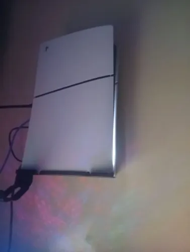PS5 slim muito novo