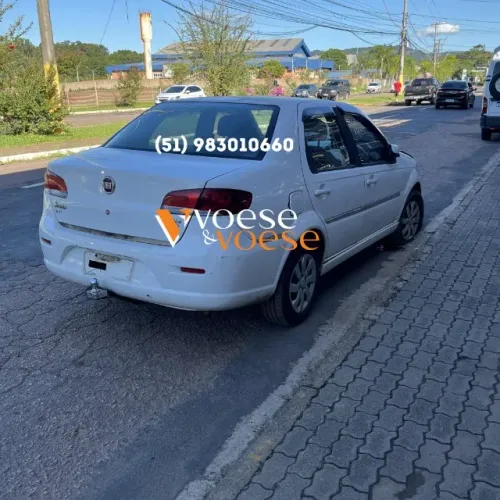 Sucata Fiat Siena Tetrafuel 1.4 2009 manual retirada de peças