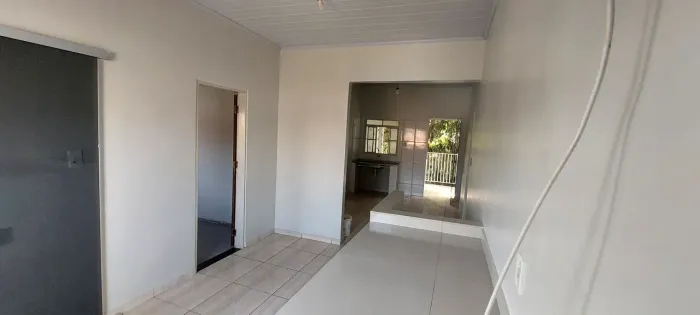 Aluga-se AP em São Sebastião DF, 2 quartos sala cozinha ampla área de serviço e varada