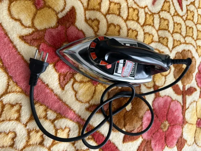 Ferro de passar black Decker 