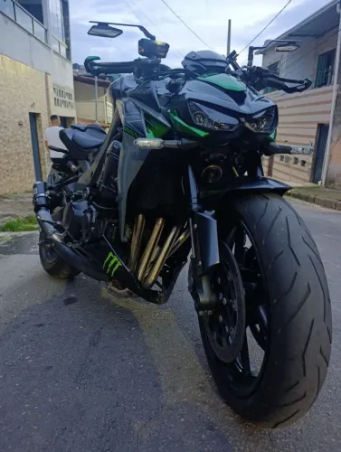 Kawasaki z1000r edition