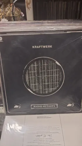 vinil Radio-Activity da banda Kraftwerk