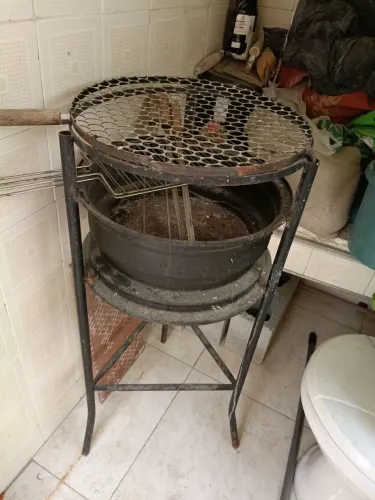 Churrasqueira de pé