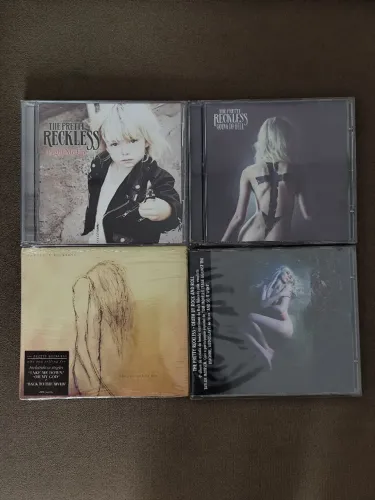 4 CDs The Pretty Reckless
