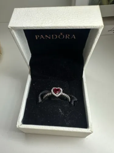 Anel Pandora Coração Vermelho tamanho 54