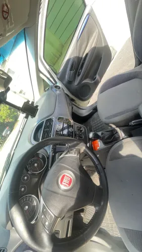 Fiat Punto Attractive 1.4 Fire Flex 8V 5P 2014