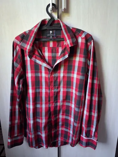 Camisa de manga longa _ quadriculada