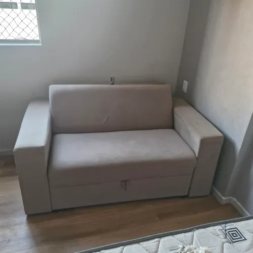 Lindo Sofá Cama em Suede Macio e Confortável!