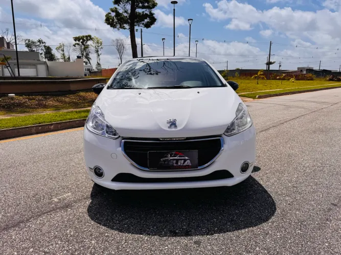 Peugeot 208 Allure 1.5 Flex 8V 5P 2014
