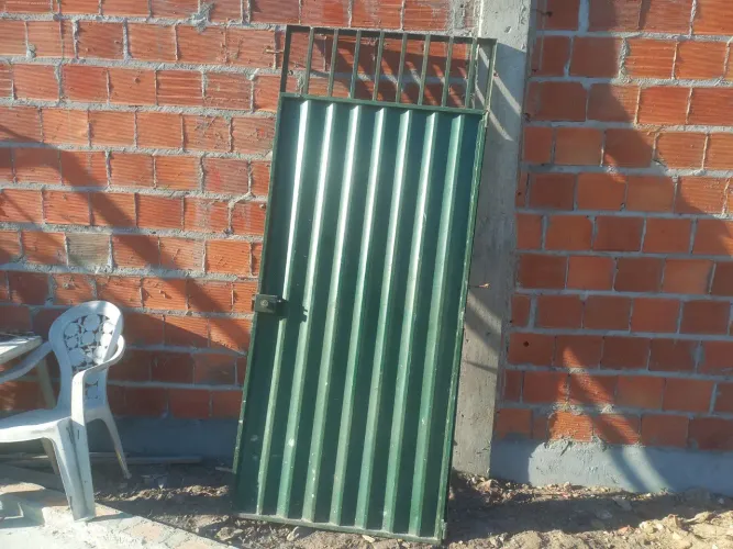 Portao Social verde usado Retirar em Coutos Suburbana
