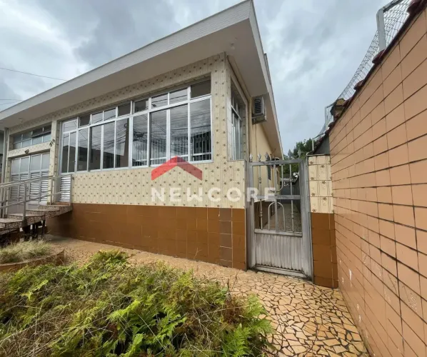 Casa em Rua Santos - Jardim São Francisco - Cubatão/SP