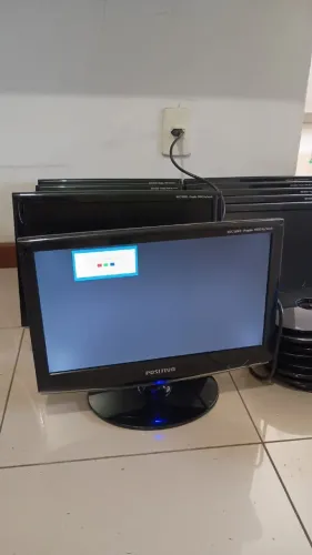 13 Monitores LCD POSITIVO 16''