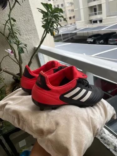 Chuteira adidas Copa 18.4 FxG