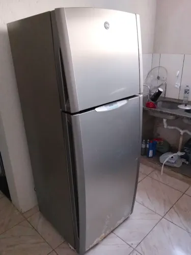 Geladeira frost free 410lt