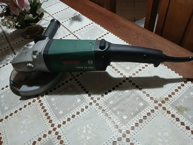 Lote Ferramentas Profissionais Furadeira de Impacto e Esmerilhadeira