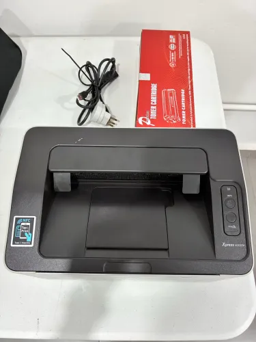 Impressora Samsung Xpress M2020W Laser Wi-Fi