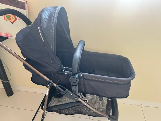 Vendo carrinho de bebê 