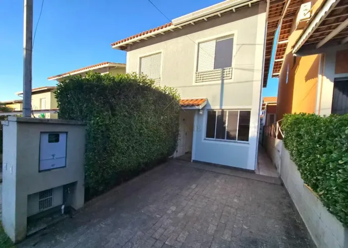 Casa para alugar em Cotia, Granja Viana, com 2 quartos, com 80 m², Condomínio Jardim Europ