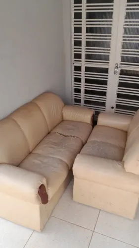 Vende-se sofá ? de 2 e 3 lugares