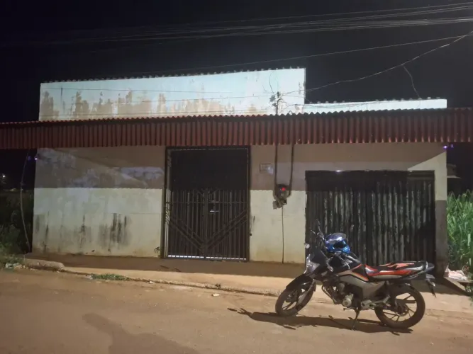 Vende-se ou aluga 