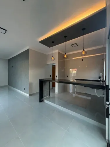 Casa à venda em Patrocínio Paulista, Jardim Aroeiras, com 2 quartos, 70m²