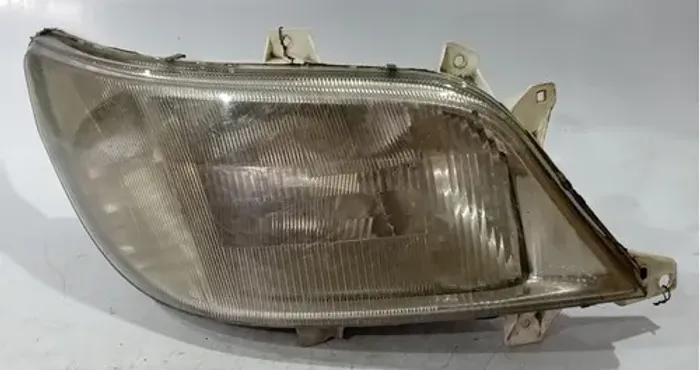 Farol Direito Mercedes Sprinter 2001 2002 2003 / Detalhe Direito