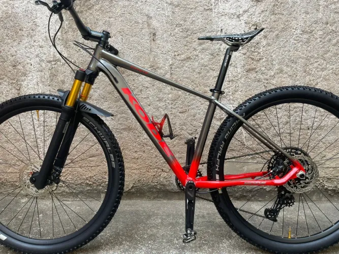 Bicicleta MTB Kode 12v