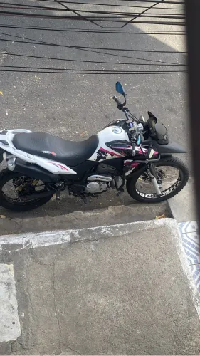 XRE 300 2014