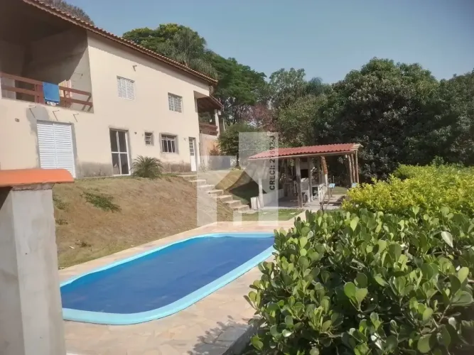 Chácara com 4 dormitórios à venda, 1.500m² totais com piscina, Terras de Santa Cruz, Jundi