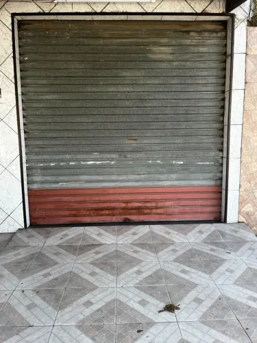 Porta comercial de aço de enrolar - 2,86 x 2,95 m