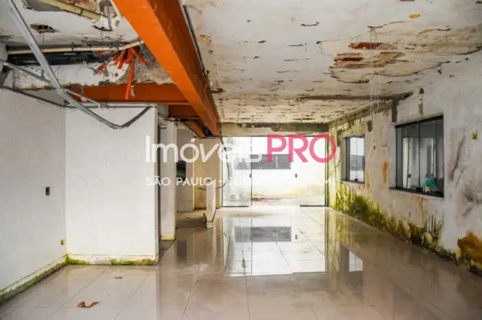 Casa Comercial em Itaim Bibi com 340m²