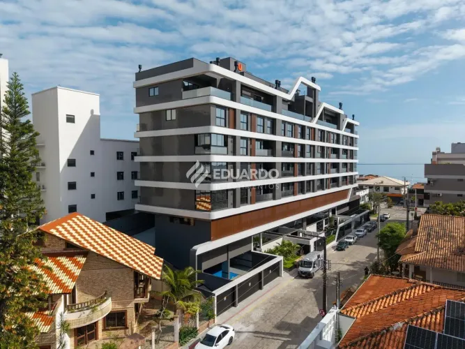 Apartamento com 3 Suítes a 60 Metros do Mar em Bombas | Residencial Leme