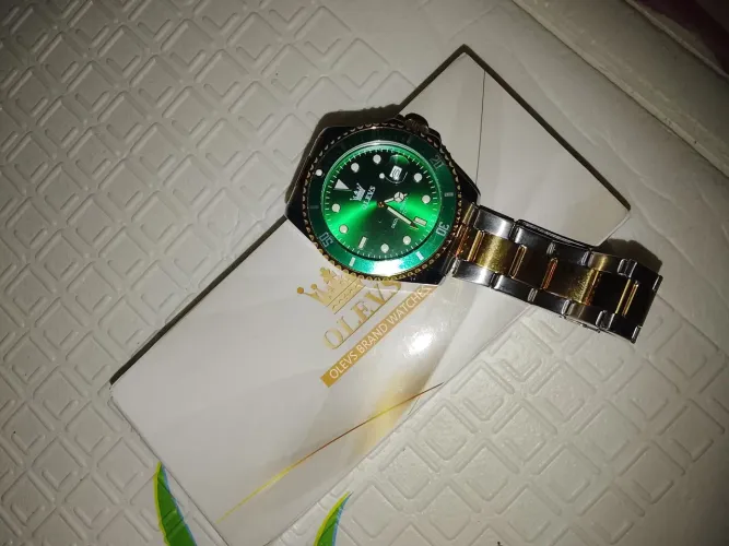 vende-se relógio seminovo usado somente duas vezes r$ 500