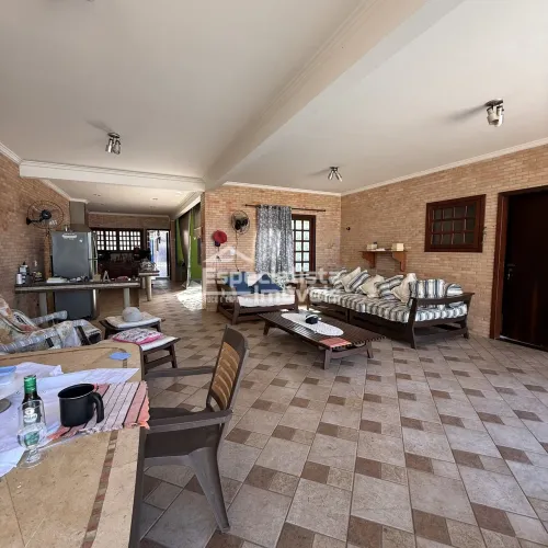CASA LINDÍSSIMA A VENDA NO AGENOR DE CARVALHO