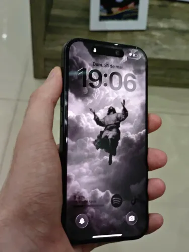iPhone 15 pro excelente