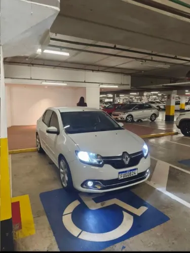 Renault Logan Authentique Hi-flex 1.0 16V 4P 2015