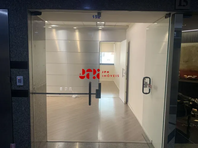 Sala comercial na Bela Vista - 202m², 03 banheiros, 05 vagas