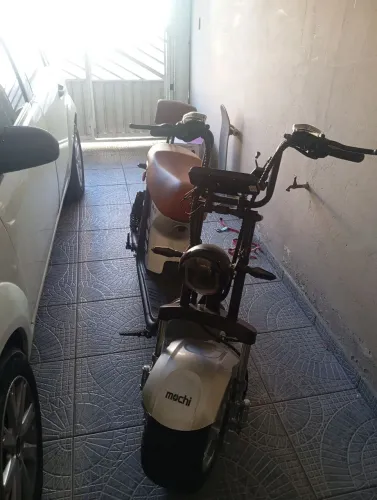 Moto elétrica mochi
