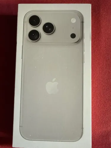 Vendo iPhone 18 pro Max 256 gb lacrado