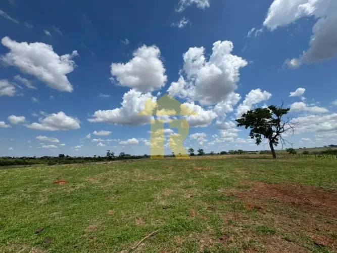 SITIO RURAL em FLOREAL - SP, ZONA RURAL