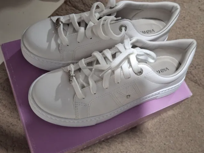 Tênis Via Marte Branco Flatform com Detalhe de Pedraria - Seminovo