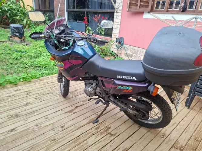 Vendo moto Saaha 350 ano 1999 reliquia ou troco por moto menor