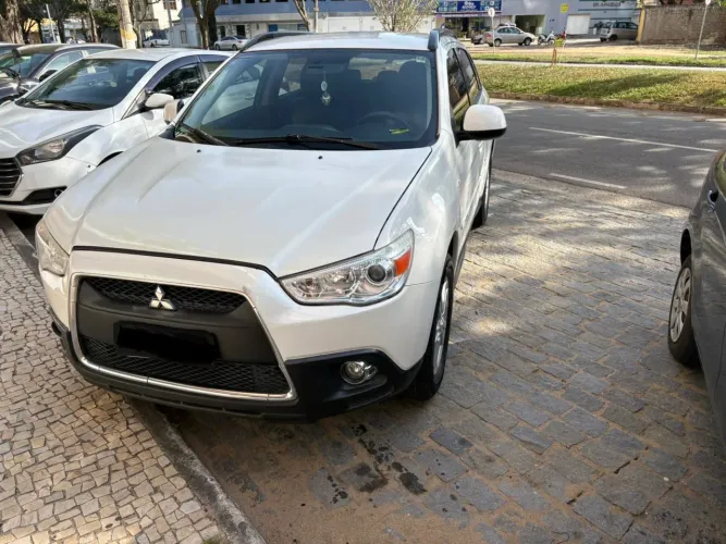 Mitsubishi ASX 2.0 16V 160cv Aut. 2012